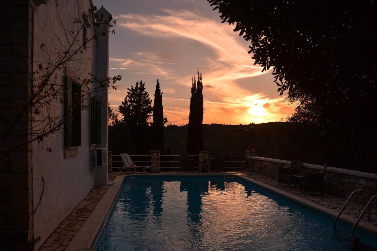 Country House Longos  Екстер'єр фото